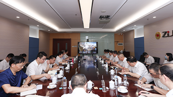 BB贝博登录入口:襄阳日报1版：“推土机”赋能 “火车头”加速 ——高新区驶向发展“新高地”